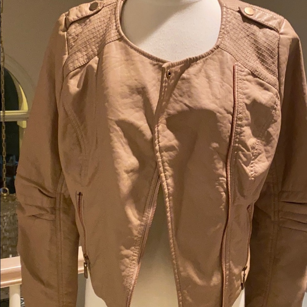 Jacket - Picture 4 of 7